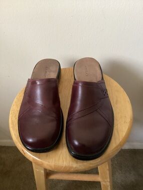 ARRAY Men’s Burgundy Leather Slip-On Mules